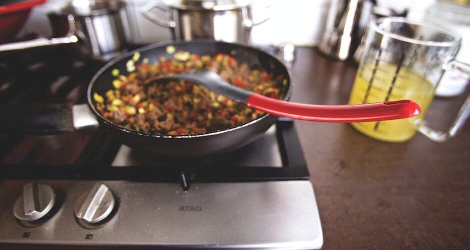 Wholesome One-Pan Dinners: The 2026 Guide to Easier Meals with Less Cleanup